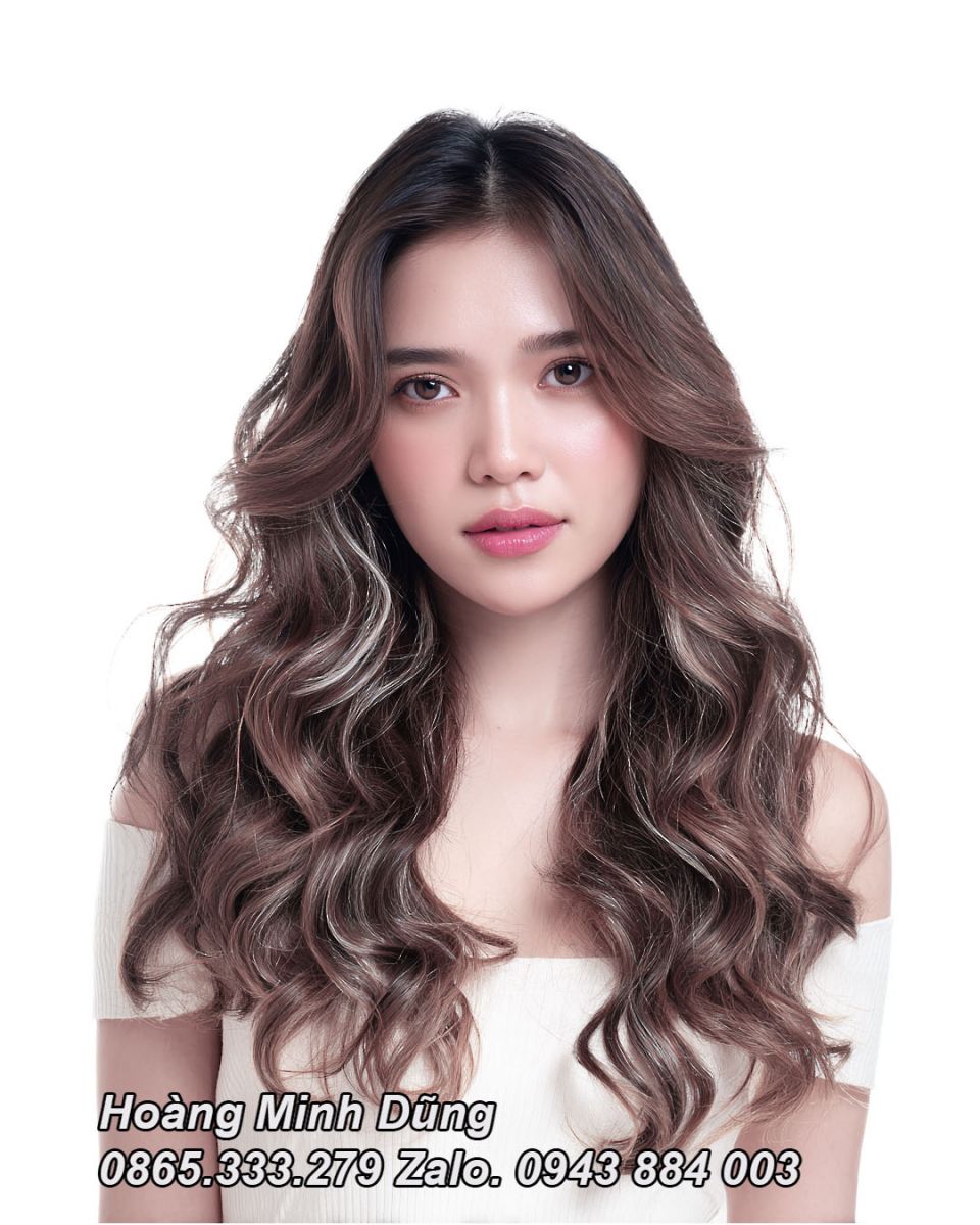 Kiểu tóc uốn trẻ trung hợp xu hướng tại Gò Vấp