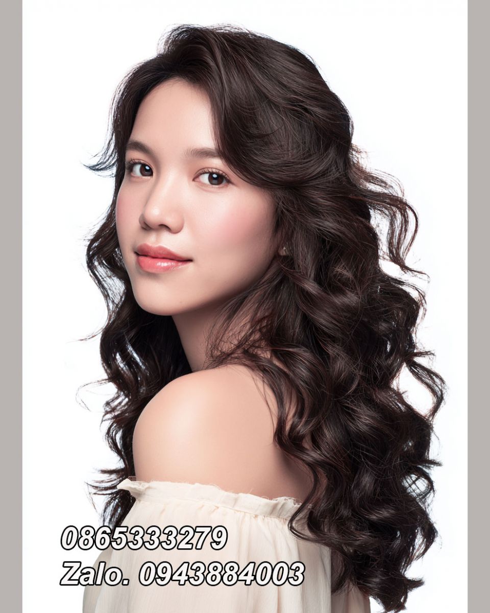 Uốn tóc giúp mái tóc dày và bồng bềnh tại Gò Vấp