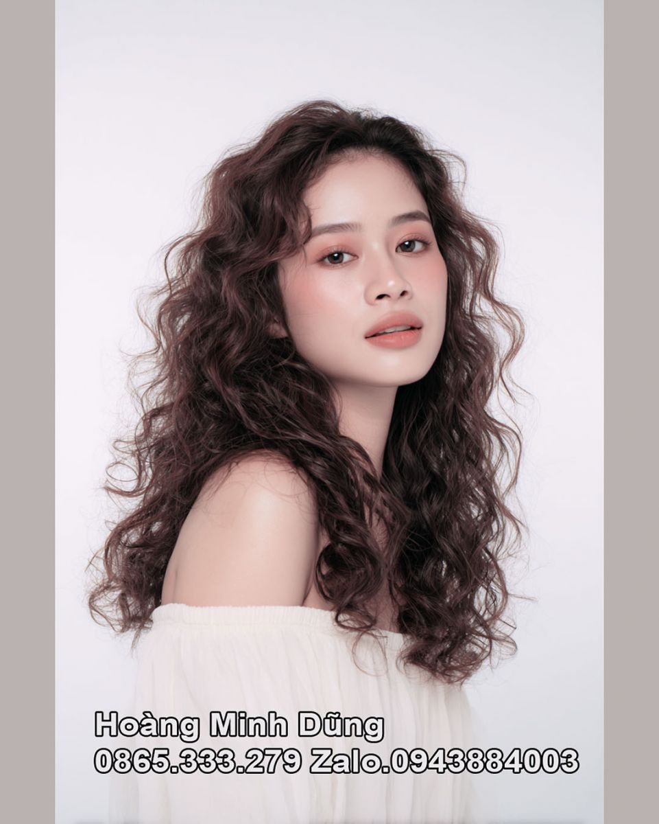 Tóc uốn layer thời trang tại salon Gò Vấp